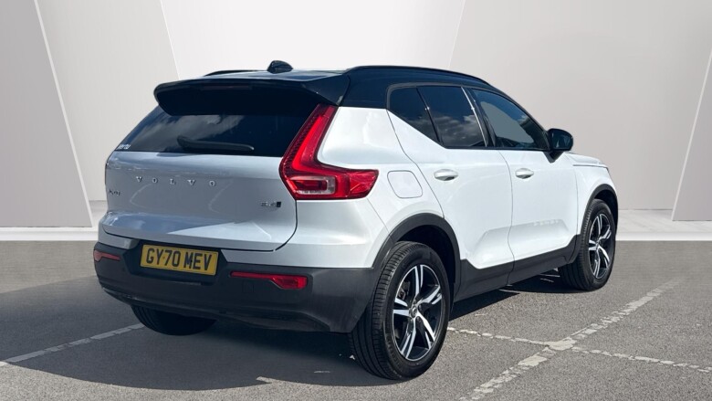 Volvo Xc40 2.0 B4P R DESIGN 5dr AWD Auto Petrol Estate